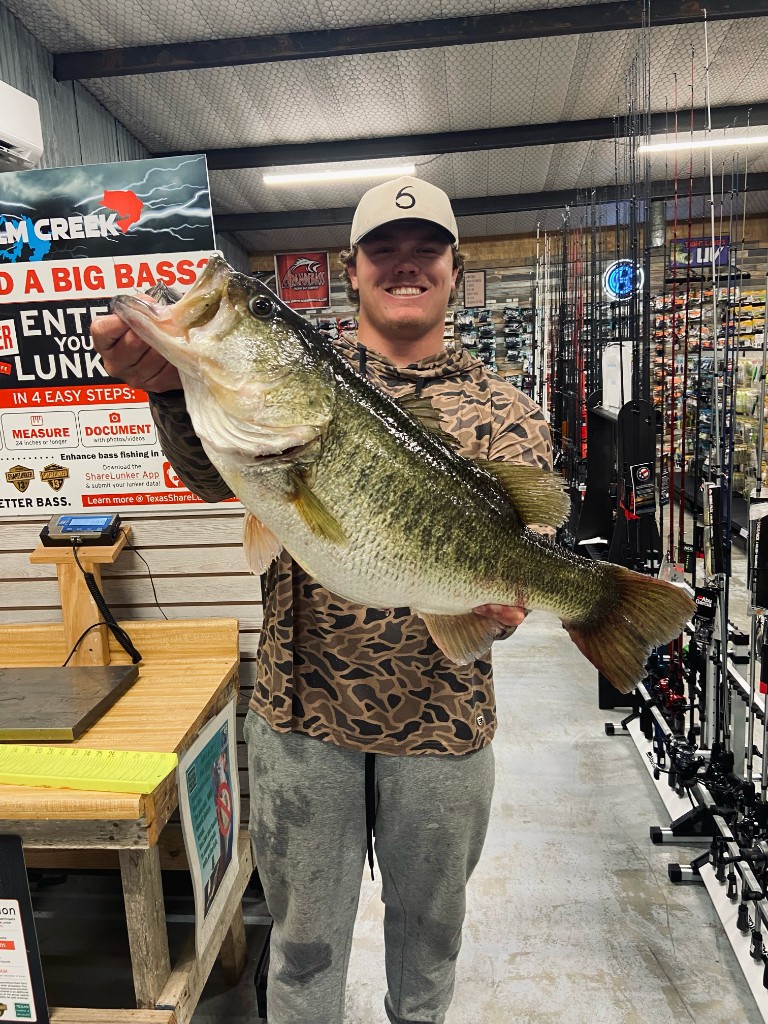 Tristan Marsh with 13.65 lb trophy bass